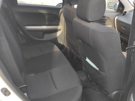 Toyota Ist, 2003 — 照片 11