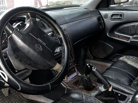 Nissan Maxima, 1998 — сүрөт 4