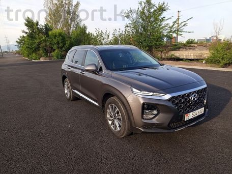 Hyundai Santa Fe, 2019 — 照片 2