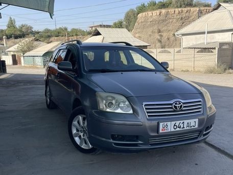 Toyota Avensis, 2004