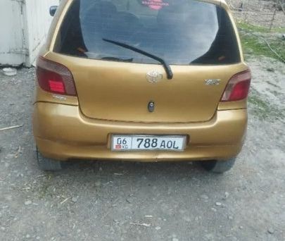 Toyota Yaris, 1999 — 照片 1