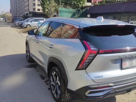 Geely Atlas, 2024 — 照片 2