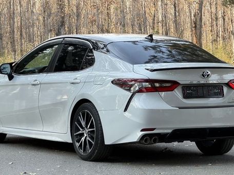 Toyota Camry, 2022 — photo 4