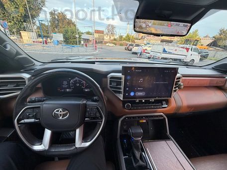 Toyota Tundra, 2023 — photo 12
