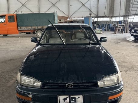 Toyota Camry, 1992