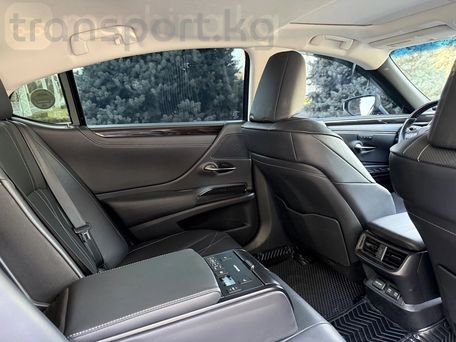 Lexus ES, 2019 — 照片 8
