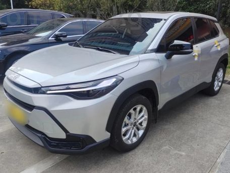 Toyota Frontlander, 2026 — 照片 1