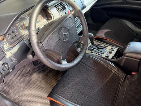 Mercedes-Benz E-Class, 1997 — photo 6