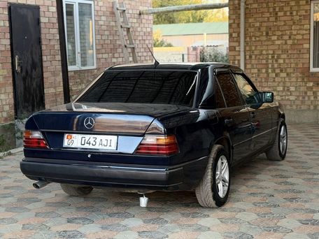 Mercedes-Benz W124, 1988 — фото 7