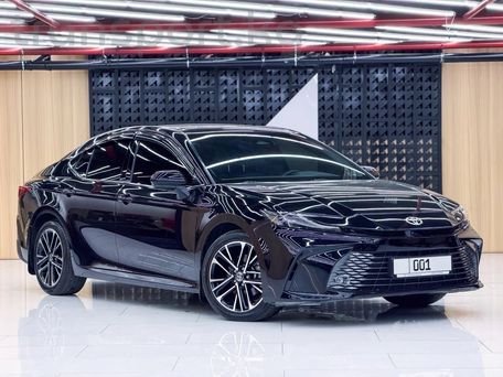 Toyota Camry, 2024 — photo 1