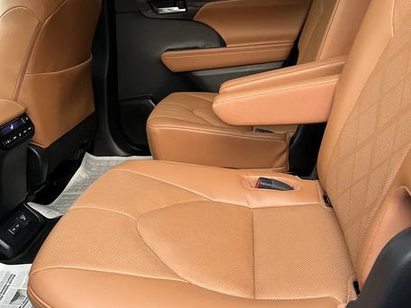 Toyota Highlander, 2023 — photo 6