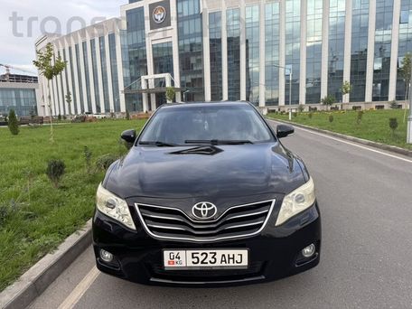 Toyota Camry, 2011