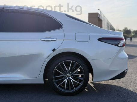 Toyota Camry, 2023 — photo 8