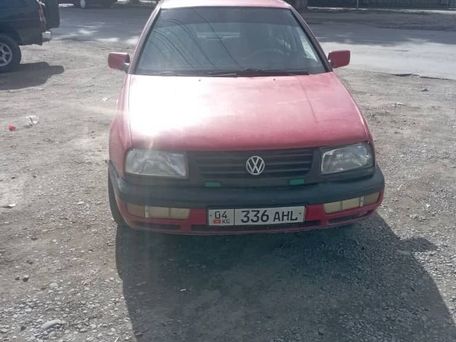Volkswagen Vento, 1992