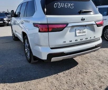 Toyota Sequoia, 2024 — photo 3