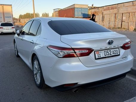 Toyota Camry, 2020 — photo 3