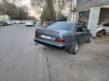 Mercedes-Benz E-Класс, 1992 — сүрөт 4