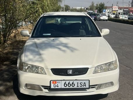 Honda Accord, 2002 — 照片 1