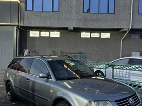 Volkswagen Passat, 2001 — photo 1