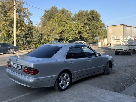 Mercedes-Benz E-Class, 2002 — photo 4