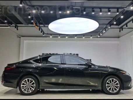 Lexus ES, 2023 — 照片 5