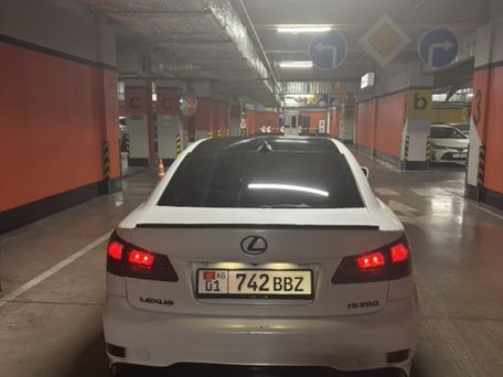 Lexus IS, 2008 — photo 3