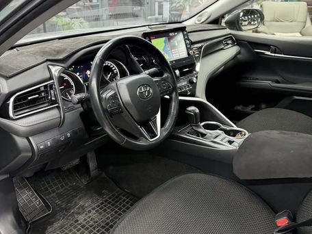 Toyota Camry, 2021 — 照片 3