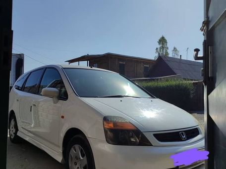 Honda Stream, 2002 — 照片 1