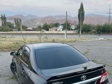 Toyota Corolla, 2011 — 照片 3