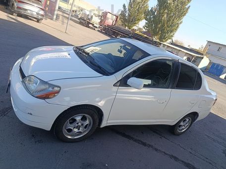 Toyota Platz, 2001 — photo 2