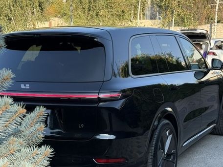 Li Auto (Lixiang) L9, 2025 — 照片 1