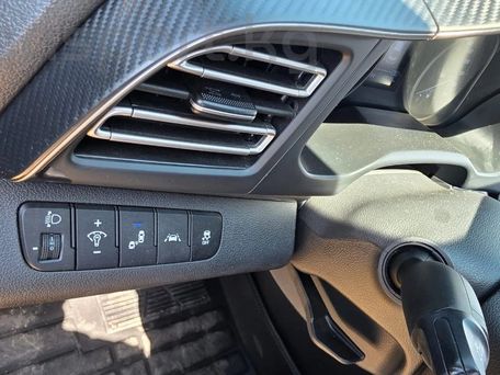 Hyundai Avante, 2019 — photo 8