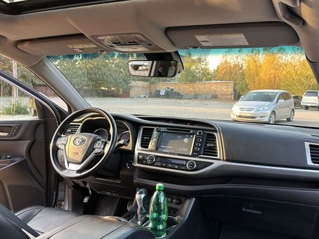 Toyota Highlander, 2018 — photo 10