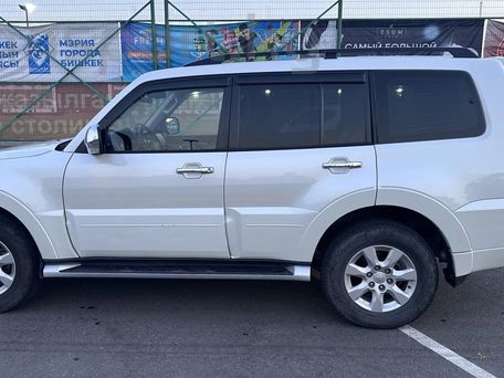 Mitsubishi Pajero, 2017 — photo 9