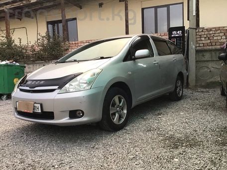 Toyota Wish, 2003