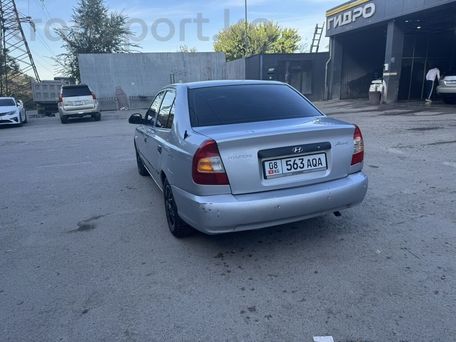 Hyundai Accent, 2006 — 照片 3