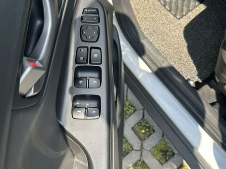 Hyundai Kona, 2018 — фото 11