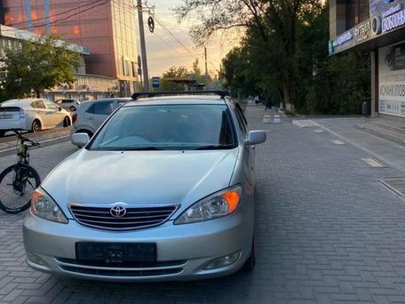 Toyota Camry, 2002 — 照片 1