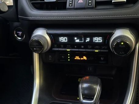 Toyota RAV4, 2023 — 照片 8