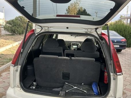 Honda Stream, 2003 — photo 6