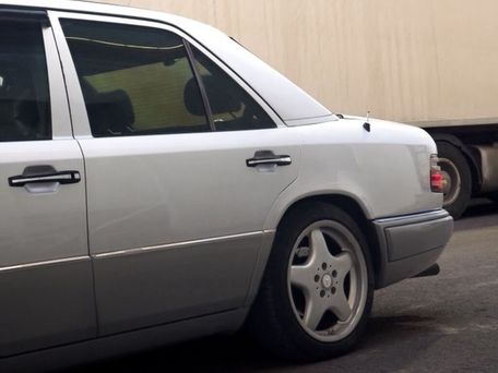 Mercedes-Benz E-Класс, 1993 — фото 4