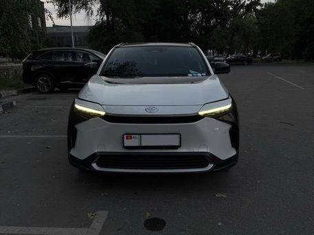 Toyota bZ4X, 2022 — 照片 4