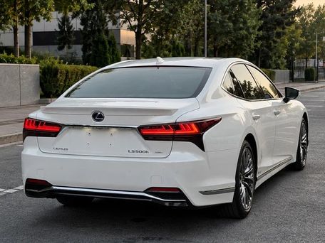 Lexus LS, 2022 — 照片 4