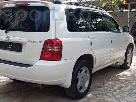 Toyota Kluger, 2001 — сүрөт 1