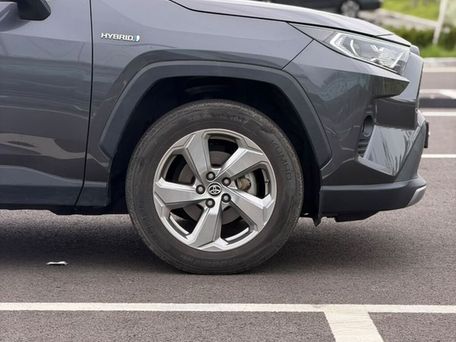 Toyota RAV4, 2020 — photo 9
