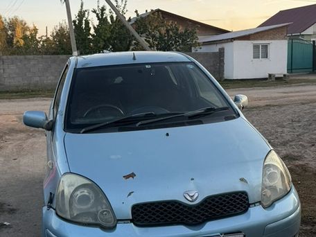 Toyota Vitz, 2002 — сүрөт 1