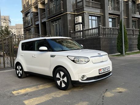 Kia Soul EV, 2018 — фото 2