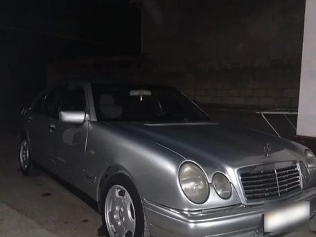 Mercedes-Benz E-Класс, 1998 — 照片 3