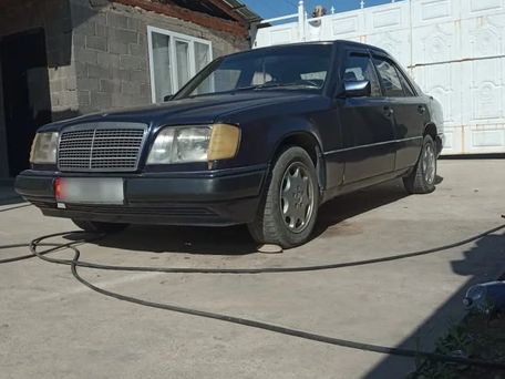 Mercedes-Benz E-Класс, 1993 — фото 5