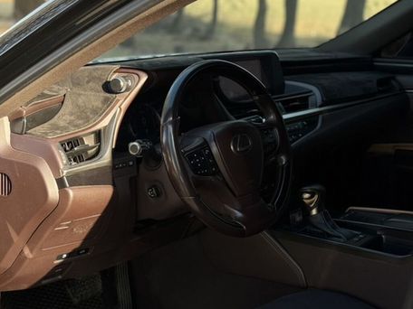 Lexus ES, 2019 — 照片 7